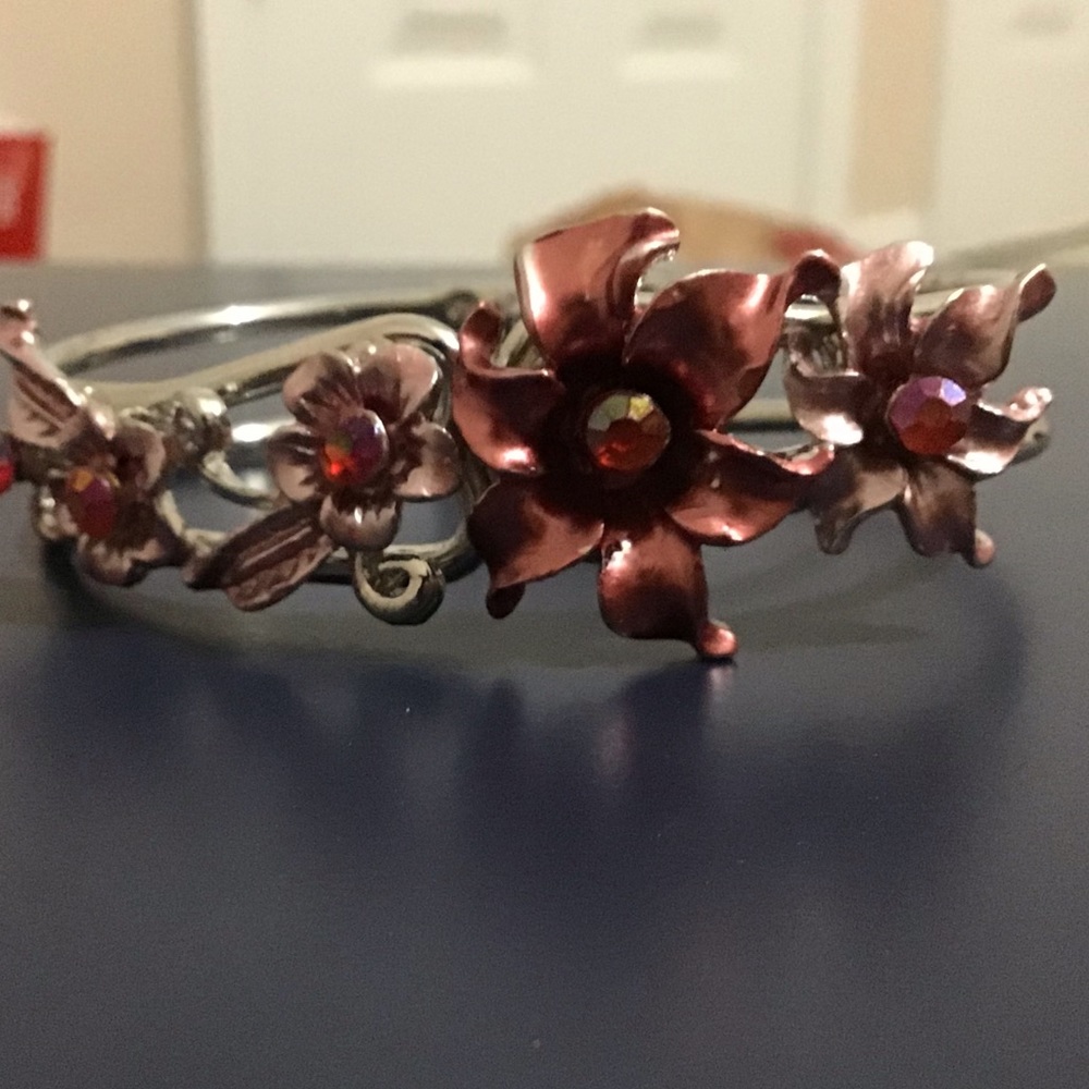 Floral bracelet
